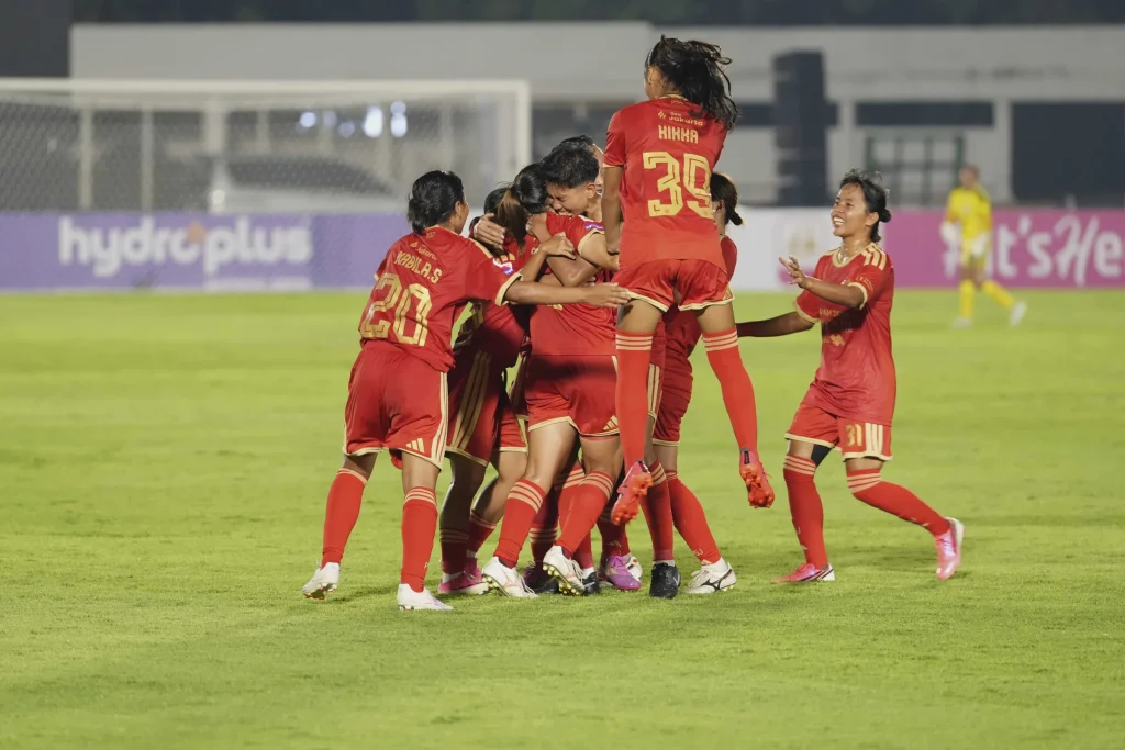 Persija Putri menghadapi FC Bekasi City Women pada laga pembuka IWL 2026/2027